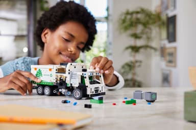 LEGO Technic Mack LR Electric Jäteauto 42167