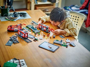 LEGO City Keskikaupungin pikaratikkapysäkki 60423
