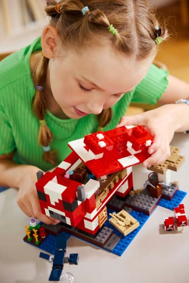 LEGO Minecraft Sienihieho-talo 21270