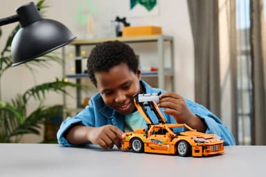 LEGO Technic Fast and Furious Toyota Supra MK4 42204