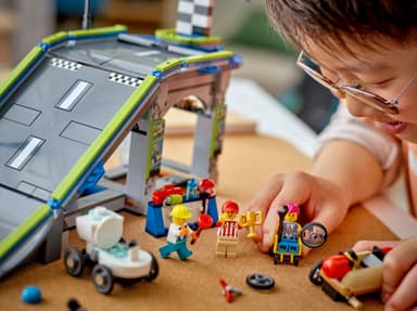 LEGO City Ei rajoja: Kilpa-autojen ramppirata 60460