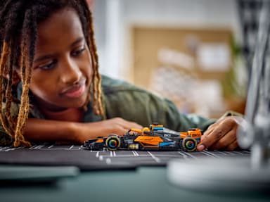 LEGO Speed Champions 2023 McLaren Formula 1 ‑kilpa-auto 76919
