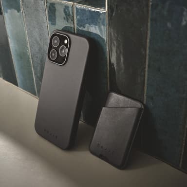 Mujjo iPhone 16 Pro Max suojakuori (musta)