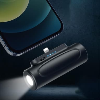 5000mAh kannettava puhelimen laturi USB-C taskulampulla