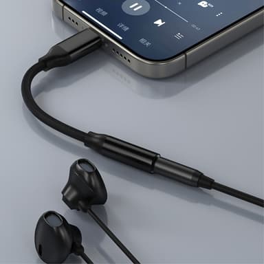 esim. iPhone 15 USB-C uros 3,5 mm naaras AUX-kuulokeadapteri