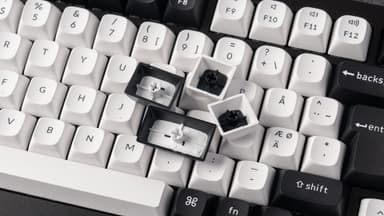 Keychron Q1 HE Carbon Black langaton pelinäppäimistö