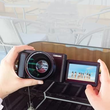 Digikamera 24MP laajakulmaobjektiivilla