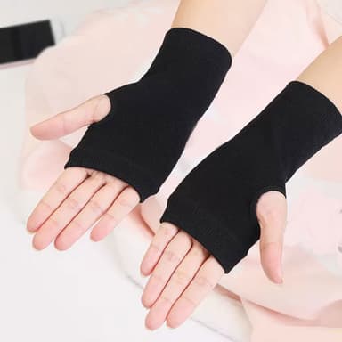 2 paria talven lämpimiä joustavia puolisormekäsineitä Musta