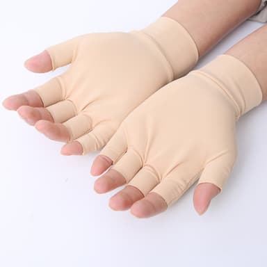 1 parin puristuskäsineet sormien ja käsien kipujen lievittämiseen Beige