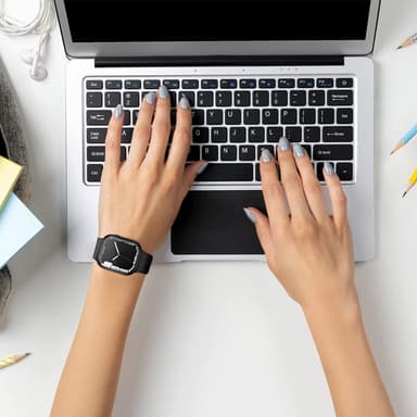 Suojakuori näytönsuojalla Apple Watch 7/8 (45 mm) Musta