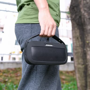 Silikoninen suojakotelo nailonhihnalla Bose SoundLink Flex -kaiuttimelle Musta