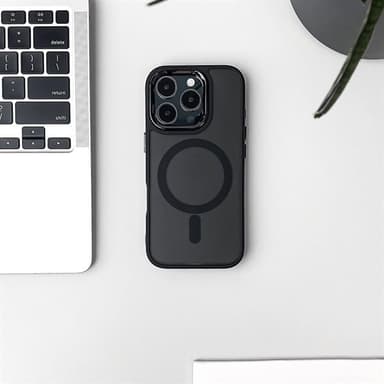 Magneettinen takakuori iPhone 16 Plus:lle - Svart