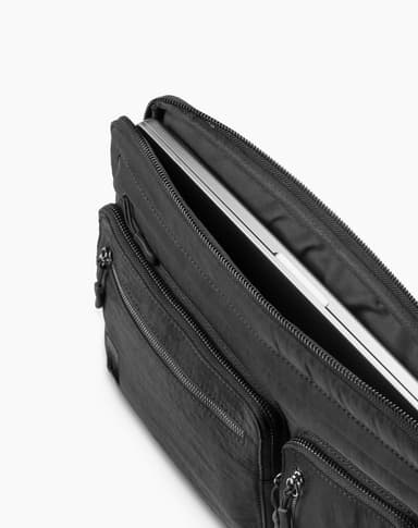 Elevated Laptop Sleeve 16\"" Black