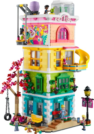 LEGO Friends Heartlake Cityn yhteisökeskus 41748
