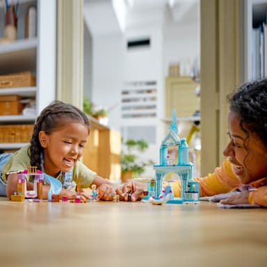 LEGO Disney Princess Elsan jäälinna 43238