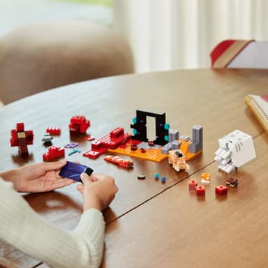 LEGO Minecraft Hornaportaalin väijytys 21255