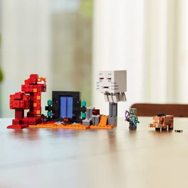 LEGO Minecraft Hornaportaalin väijytys 21255