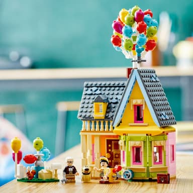 LEGO Disney Pixar ”Up – kohti korkeuksia” ‑talo 43217