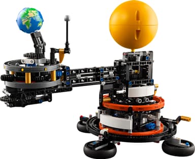 LEGO Technic Maapallo ja Kuu kiertoradalla 42179