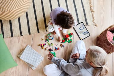 LEGO Spidey Spideyn ja Gobbyn lentotaistelu puumajalla 11200