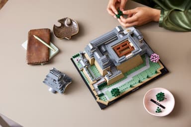 LEGO Architecture Himejin linna 21060