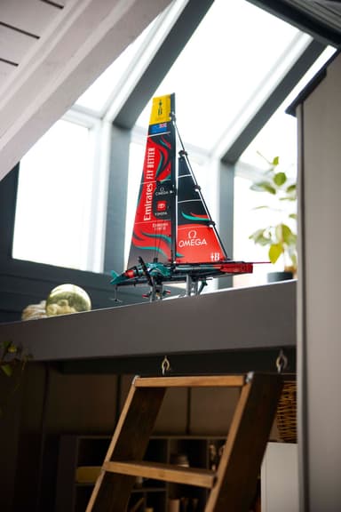 LEGO Technic Emirates Team New Zealand AC75 ‑jahti 42174
