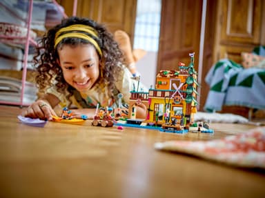 LEGO Friends Vesiurheilua seikkailuleirillä 42626