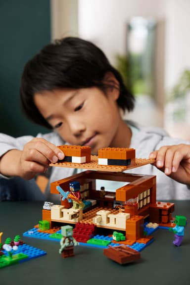 LEGO Minecraft Sammakkotalo 21256