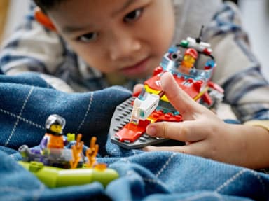 LEGO City Palokunnan pelastusvene 60373