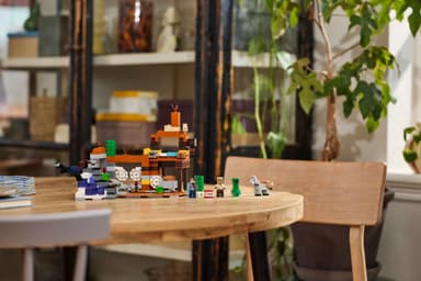 LEGO Minecraft Erämaan kaivoskuilu 21263