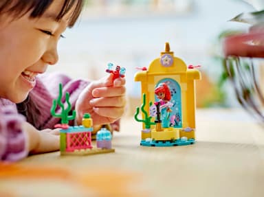 LEGO Disney Princess Arielin esiintymislava 43235