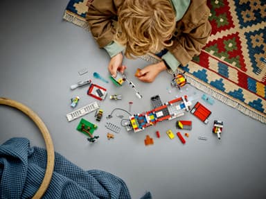 LEGO City Palokunnan johtoauto 60374