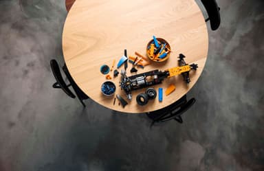 LEGO Technic McLaren Formula 1 ‑kilpa-auto 42141
