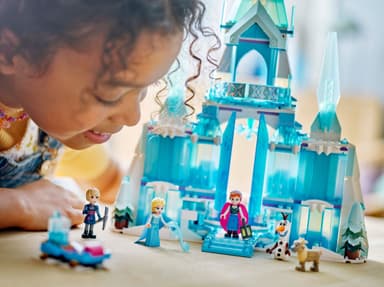 LEGO Disney Princess Elsan jäälinna 43244