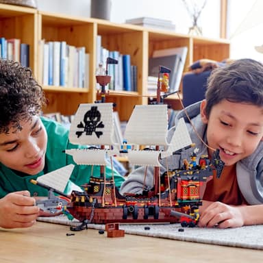 LEGO Creator Merirosvolaiva 31109