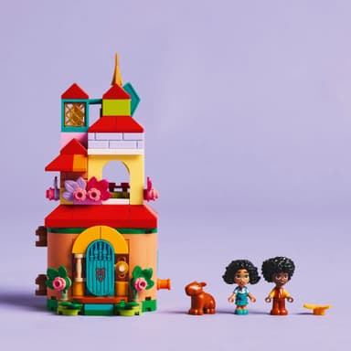 LEGO Disney Classic Encanton talo minikoossa 43261