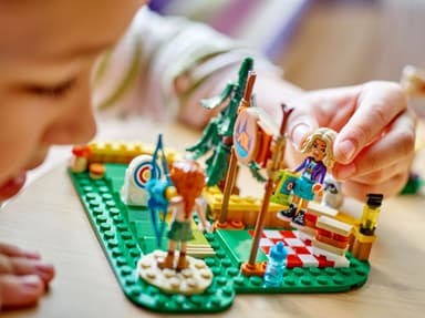 LEGO Friends Seikkailuleirin jousiammuntarata 42622