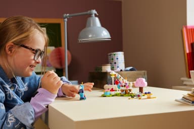 LEGO Animal Crossing Julian ja synttärijuhlat 77046
