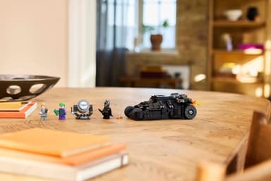 LEGO Super Heroes Batman Tumbler vastaan Two-Face ja The Joker 76303