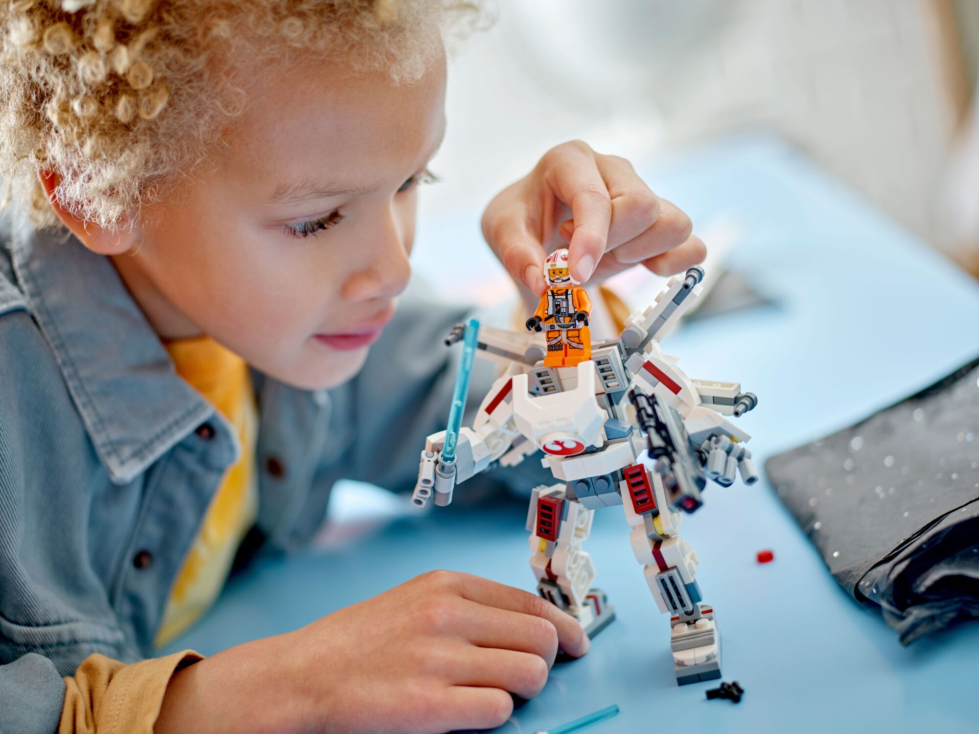 LEGO Star Wars Luke Skywalker X-Wing‑robottiasussa 75390