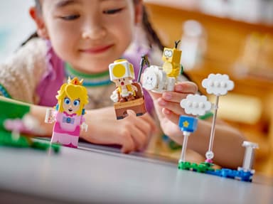 LEGO Super Mario Interaktiivisen LEGO Peach hahmon seikkailut 71441