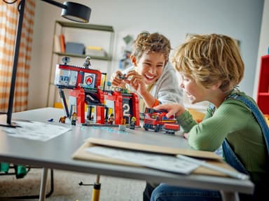 LEGO City Paloasema ja paloauto 60414