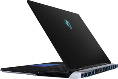 MSI Titan U9-285HX/64/6TB/5080/18(UHD)-120 pelikannettava