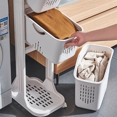 Pyörällinen vaunu, jossa 3 pyykkikoria