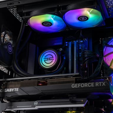PCSpecialist Ultra 970 i7-14KF/32/2 TB/5070Ti pelitietokone
