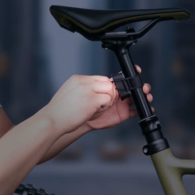 Fenix BC05R V2.0 -takavalo, 15 lm