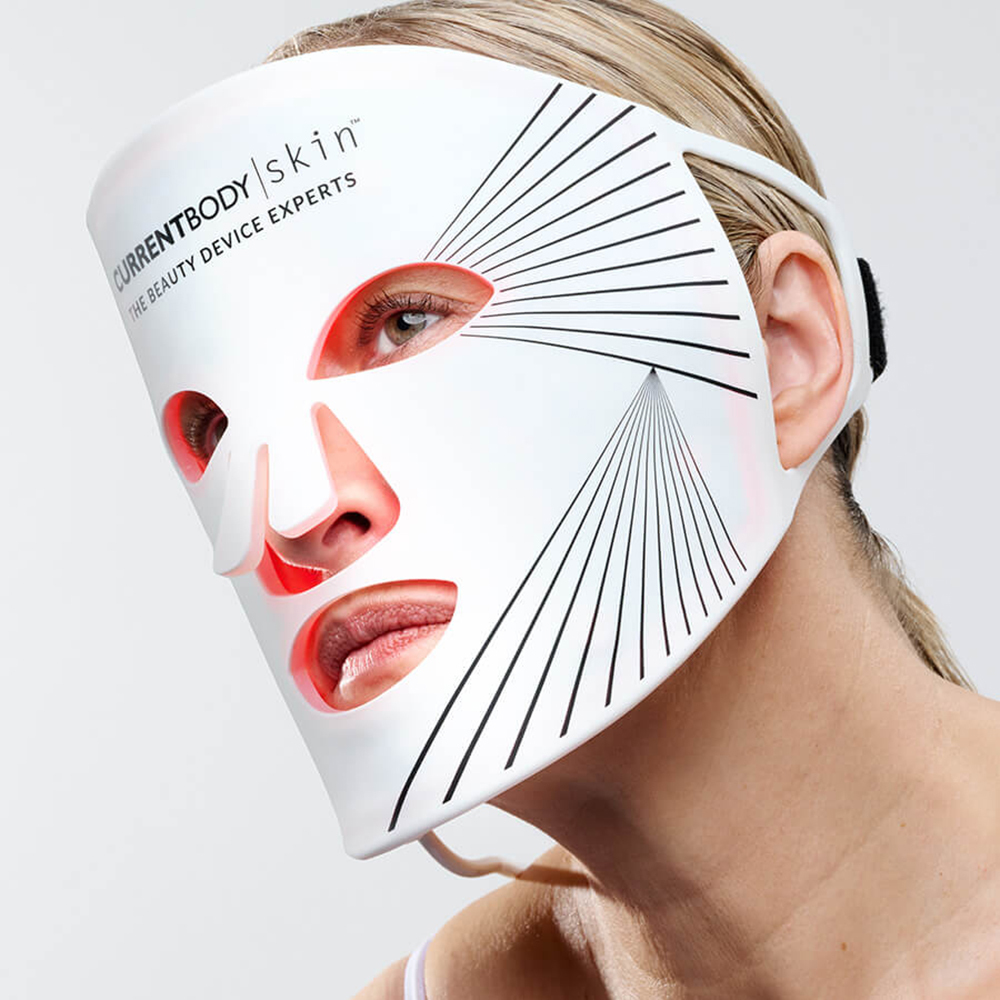 CurrentBody Skin LED Light Face Mask kasvonaamio CBD8235 (valkoinen)