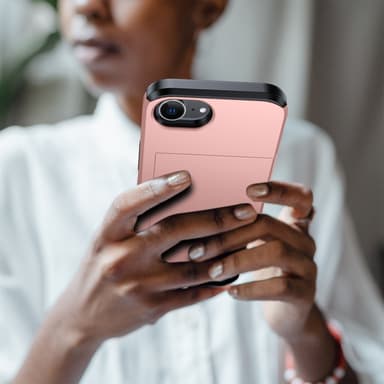 SKALO iPhone 16e Armor Korttikotelo Suojakuori - Punainen