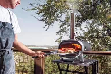 Ooni Karu 2 pizzauuni UU-P30300 (musta)