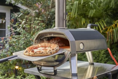 Ooni Karu 2 pizzauuni UU-P30300 (musta)